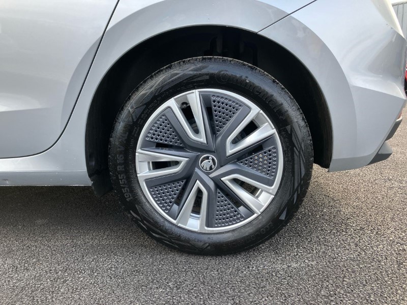 2023 (23) SKODA FABIA 1.0 TSI 110 SE L 5dr 3587617