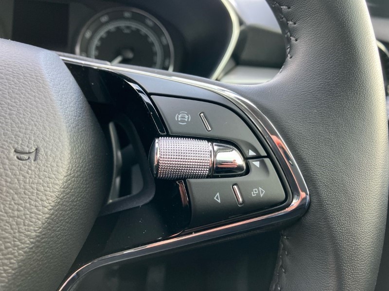 2023 (23) SKODA FABIA 1.0 TSI 110 SE L 5dr 3587628