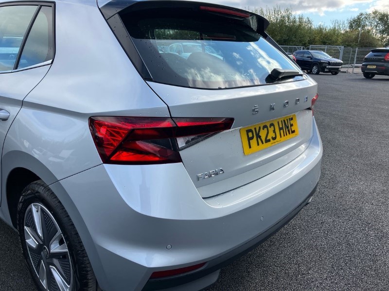 2023 (23) SKODA FABIA 1.0 TSI 110 SE L 5dr 3587648