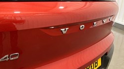 2020 (70) VOLVO XC40 2.0 B5P R DESIGN Pro 5dr AWD Auto 3606434