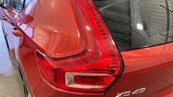 2020 (70) VOLVO XC40 2.0 B5P R DESIGN Pro 5dr AWD Auto 3606432