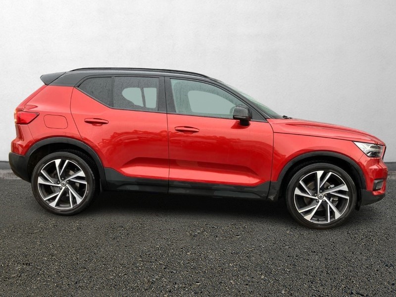 2020 (70) VOLVO XC40 2.0 B5P R DESIGN Pro 5dr AWD Auto 3606395