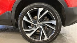 2020 (70) VOLVO XC40 2.0 B5P R DESIGN Pro 5dr AWD Auto 3606398