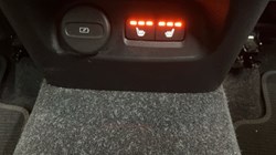 2020 (70) VOLVO XC40 2.0 B5P R DESIGN Pro 5dr AWD Auto 3606436