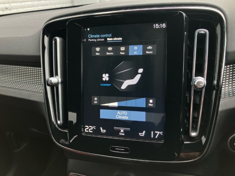 2020 (70) VOLVO XC40 2.0 B5P R DESIGN Pro 5dr AWD Auto 3606416