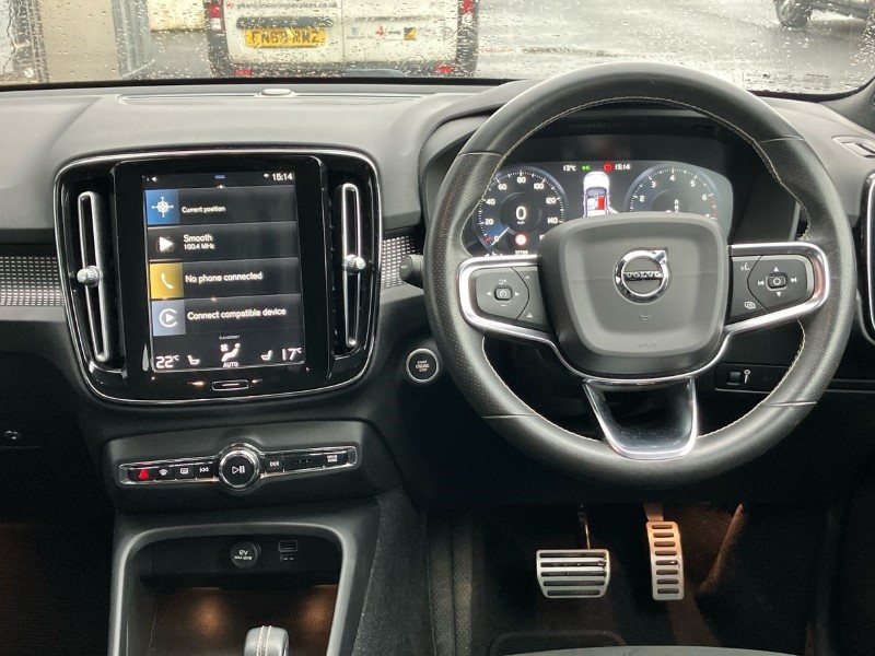 2020 (70) VOLVO XC40 2.0 B5P R DESIGN Pro 5dr AWD Auto 3606411