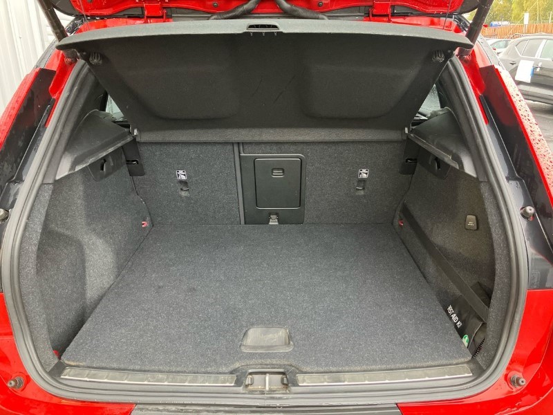 2020 (70) VOLVO XC40 2.0 B5P R DESIGN Pro 5dr AWD Auto 3606425