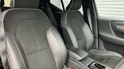 2020 (70) VOLVO XC40 2.0 B5P R DESIGN Pro 5dr AWD Auto 3606406
