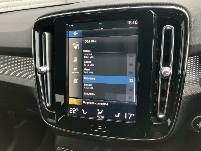 2020 (70) VOLVO XC40 2.0 B5P R DESIGN Pro 5dr AWD Auto 3606415