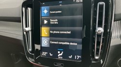 2020 (70) VOLVO XC40 2.0 B5P R DESIGN Pro 5dr AWD Auto 3606412