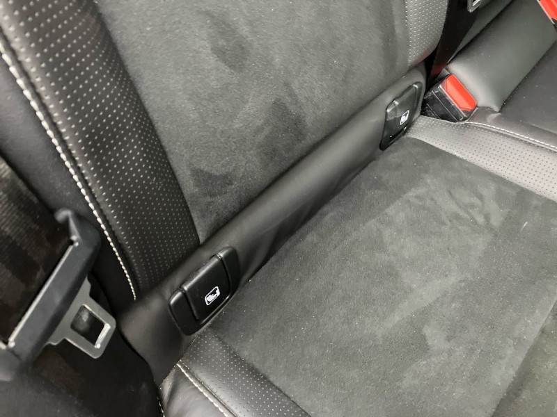 2020 (70) VOLVO XC40 2.0 B5P R DESIGN Pro 5dr AWD Auto 3606421