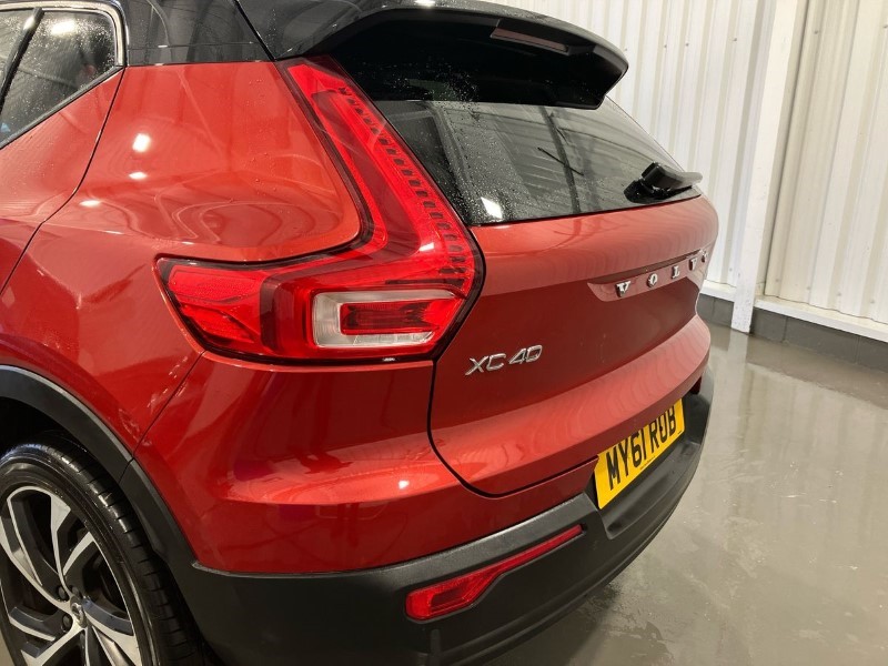 2020 (70) VOLVO XC40 2.0 B5P R DESIGN Pro 5dr AWD Auto 3606433