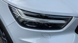 2020 (70) VOLVO XC40 2.0 B4P R DESIGN Pro 5dr Auto 3640890