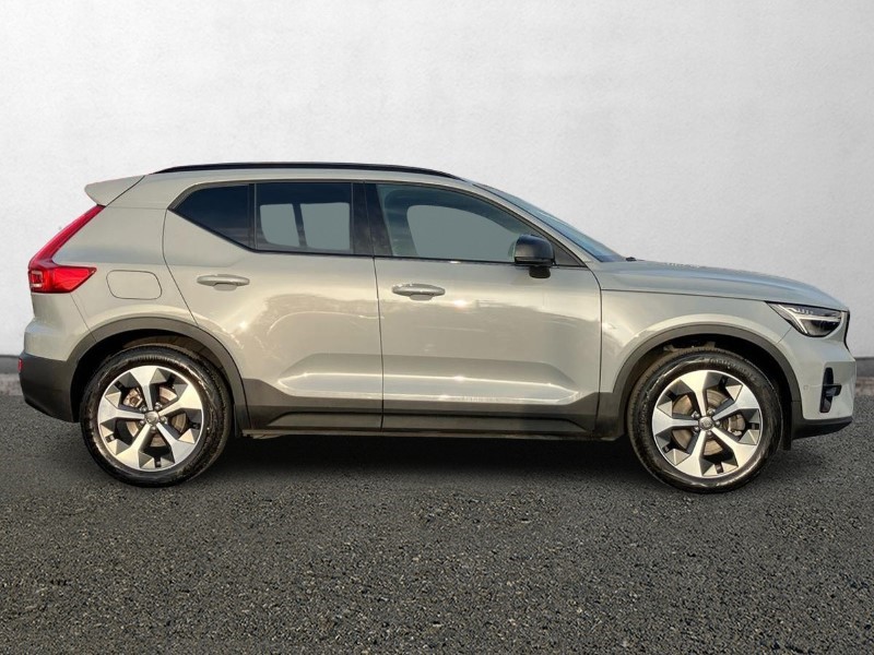 2024 (24) VOLVO XC40 2.0 B3P Plus Dark 5dr Auto 3664893