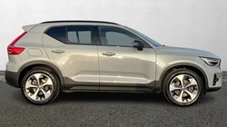 2024 (24) VOLVO XC40 2.0 B3P Plus Dark 5dr Auto 3664893