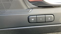 2024 (24) VOLVO XC40 2.0 B3P Plus Dark 5dr Auto 3664932