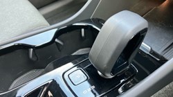 2024 (24) VOLVO XC40 2.0 B3P Plus Dark 5dr Auto 3664917