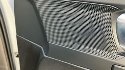 2024 (24) VOLVO XC40 2.0 B3P Plus Dark 5dr Auto 3664900