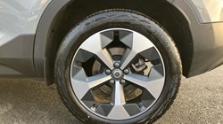 2024 (24) VOLVO XC40 2.0 B3P Plus Dark 5dr Auto 3664896