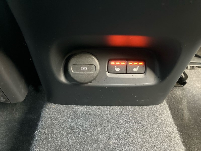 2024 (24) VOLVO XC40 2.0 B3P Plus Dark 5dr Auto 3664933