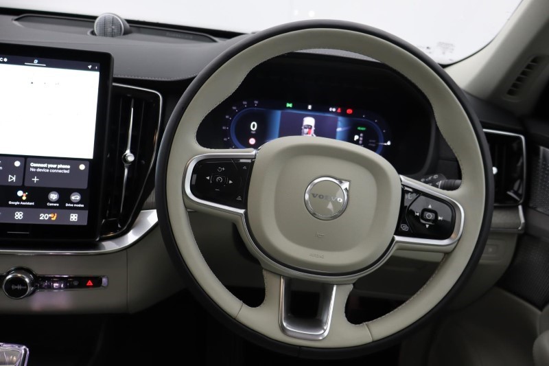 2024 (74) VOLVO XC90 2.0 T8 PHEV Ultra Bright 5dr AWD Geartronic *VAT QUALIFYING* 3806668