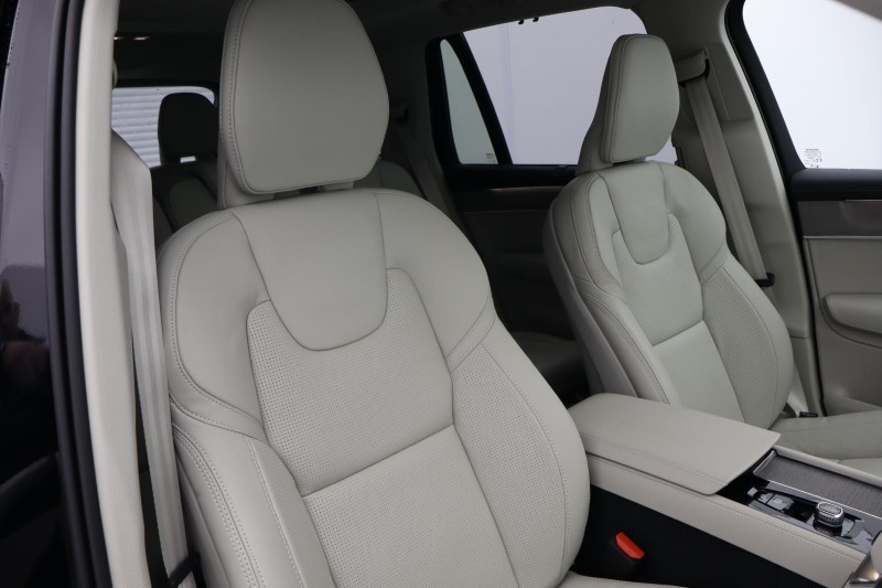2024 (74) VOLVO XC90 2.0 T8 PHEV Ultra Bright 5dr AWD Geartronic *VAT QUALIFYING* 3806662