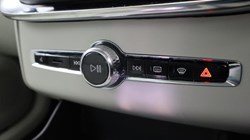 2024 (74) VOLVO XC90 2.0 T8 PHEV Ultra Bright 5dr AWD Geartronic *VAT QUALIFYING* 3806680