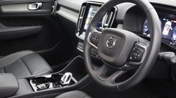 2020 (70) VOLVO XC40 2.0 B4P Inscription 5dr Auto 3812262