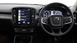 2020 (70) VOLVO XC40 2.0 B4P Inscription 5dr Auto 3812261