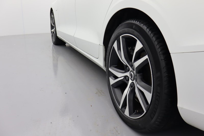 2021 (21) VOLVO V60 2.0 T6 Recharge PHEV R DESIGN 5dr AWD Auto 3785967