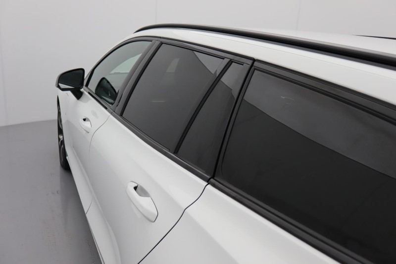 2021 (21) VOLVO V60 2.0 T6 Recharge PHEV R DESIGN 5dr AWD Auto 3785968