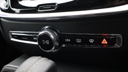 2021 (21) VOLVO V60 2.0 T6 Recharge PHEV R DESIGN 5dr AWD Auto 3785991