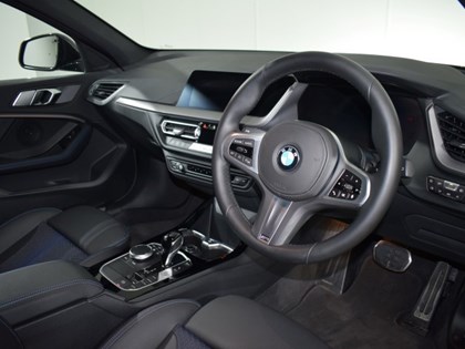 2022 (22) BMW 1 SERIES 118i M Sport 5dr Step Auto [Plus Pack]