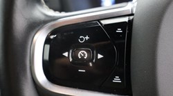 2020 (70) VOLVO V60 2.0 B4P R DESIGN 5dr Auto 3827689