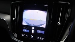 2020 (70) VOLVO V60 2.0 B4P R DESIGN 5dr Auto 3827694