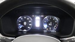 2020 (70) VOLVO V60 2.0 B4P R DESIGN 5dr Auto 3827691