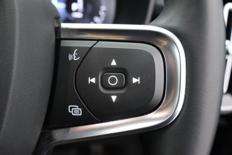 2021 (71) VOLVO XC40 1.5 T4 Recharge PHEV Inscription 5dr Auto 3835980