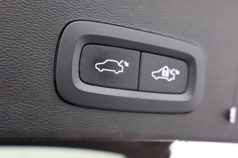 2021 (71) VOLVO XC40 1.5 T4 Recharge PHEV Inscription 5dr Auto 3835962