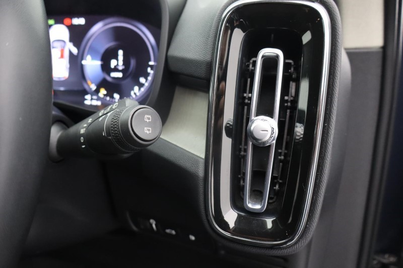 2021 (71) VOLVO XC40 1.5 T4 Recharge PHEV Inscription 5dr Auto 3835969