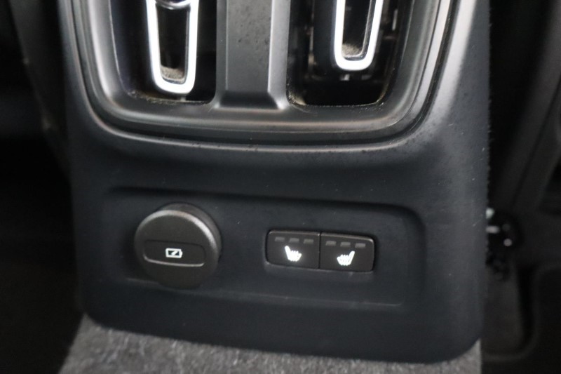 2021 (71) VOLVO XC40 1.5 T4 Recharge PHEV Inscription 5dr Auto 3835975