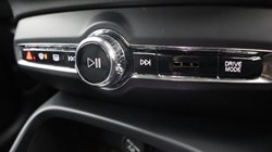 2021 (71) VOLVO XC40 1.5 T4 Recharge PHEV Inscription 5dr Auto 3835992