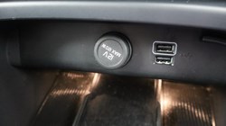 2021 (71) VOLVO XC40 1.5 T4 Recharge PHEV Inscription 5dr Auto 3835993