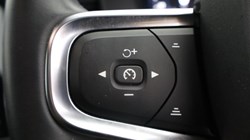 2021 (71) VOLVO XC40 1.5 T4 Recharge PHEV Inscription 5dr Auto 3835979