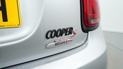 2023 (23) MINI HATCHBACK 2.0 Cooper S Sport 3dr Auto [Premium Pack] 2926060