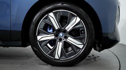 2022 (22) BMW iX 240kW xDrive40 M Sport 76.6kWh 5dr Auto 2947573