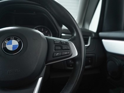 2018 (18) BMW 2 SERIES 218d Luxury 5dr
