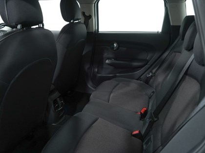 2022 (71) MINI CLUBMAN 1.5 Cooper Classic 6dr Auto [Comfort/Nav Pack]