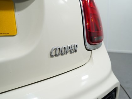 2019 (69) MINI HATCHBACK 1.5 Cooper Sport II 5dr [Comfort Plus Pack]