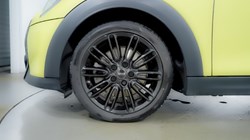 2023 (73) MINI HATCHBACK 2.0 Cooper S Exclusive Premium 5dr Auto 2963179