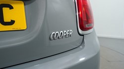 2020 (70) MINI HATCHBACK 1.5 Cooper Classic II 3dr [Comfort Pack] 2995667